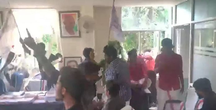 Rahul gandhi waynad office attacked