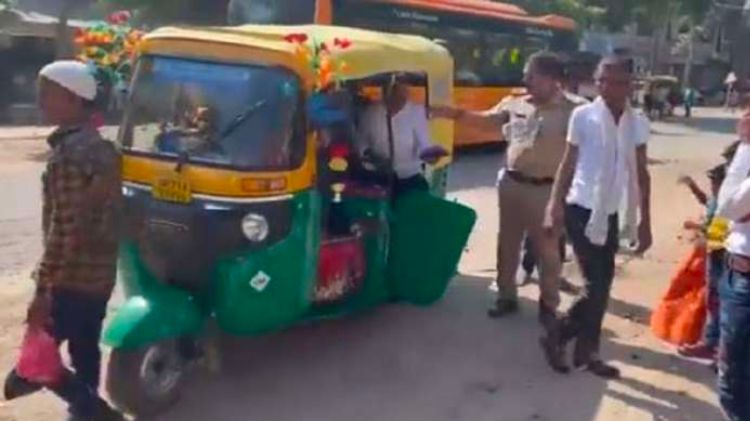 એક રિક્ષામાં 27 પેસેન્જરોનો વિડીયો વાયરલ