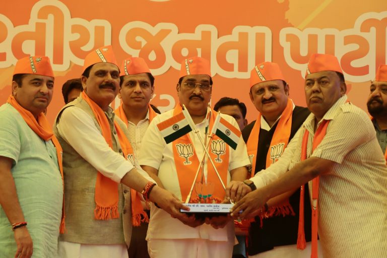 નરેશ રાવલ અને રાજુ પરમાર