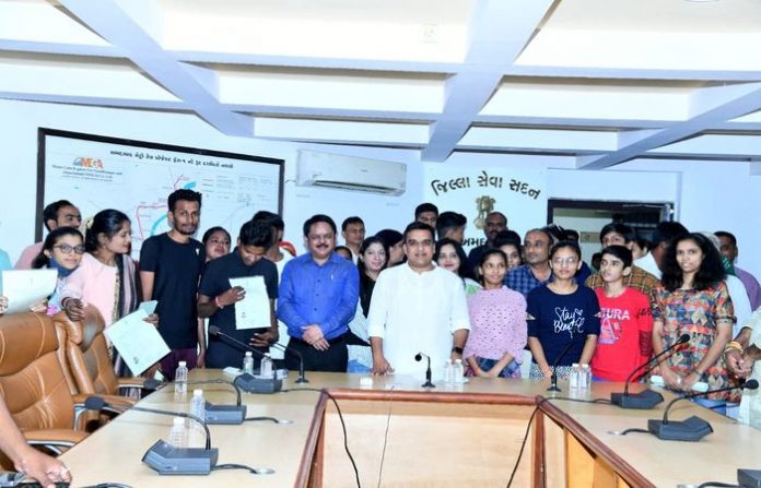 40 હિંદુ શરણાર્થીઓને મળી ભારતીય નાગરિકતા