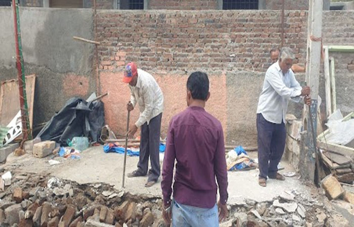 Imamkhana Built on road in Jamnagar