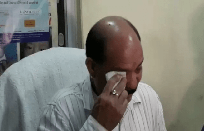 ગઝીઆબાદ ડોક્ટરને સર તનસે જુદા ધમકી