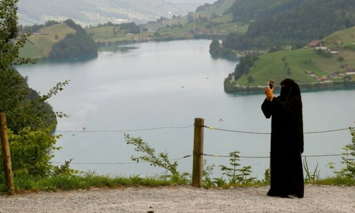 Fine on Burqa in Switzerland