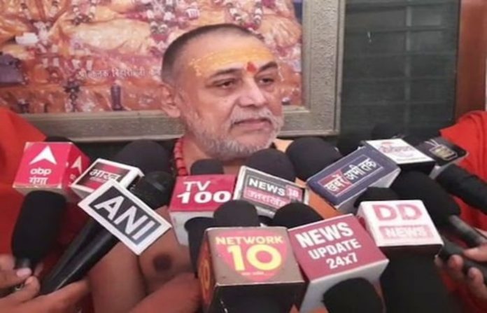 મુસ્લિમ યુવાનોના ગરબા મંડપમાં