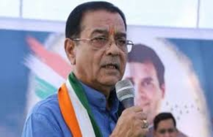 કોંગ્રેસના મોહનસિંહ રાઠવાનું રજીનામું