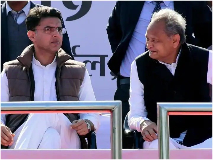 Gehlot VS Pilot