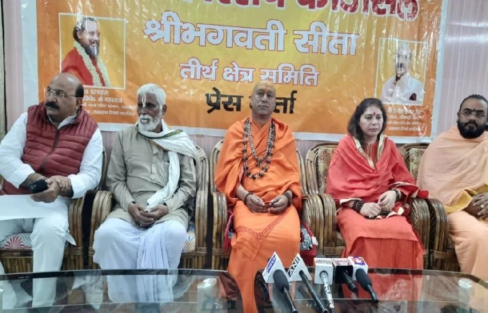 સીતામઢીમાં માતા જાનકીની પ્રતિમા