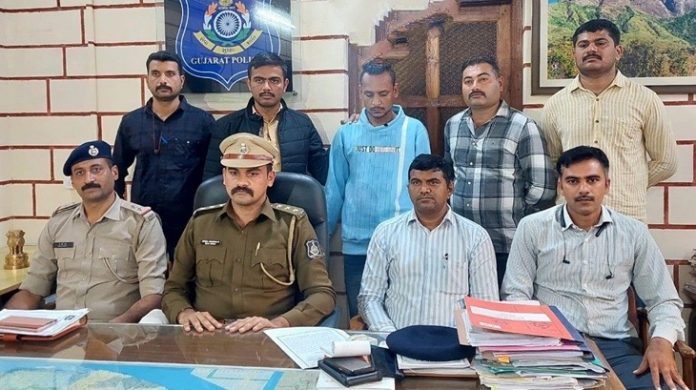 The girl from Junagadh ran away to Rae Bareli