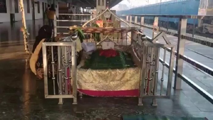 Controversy over removal of grave from railway station