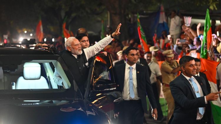 મોદીના રોડ શૉમાં કેજરીવાલના નારાફેક્ટ ચેક