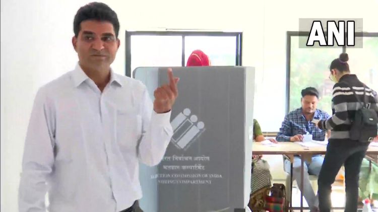 ઈસુદાન ગઢવી