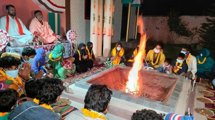 આઝમ ખાનના અત્યાચારથી ધર્મપરિવર્તન