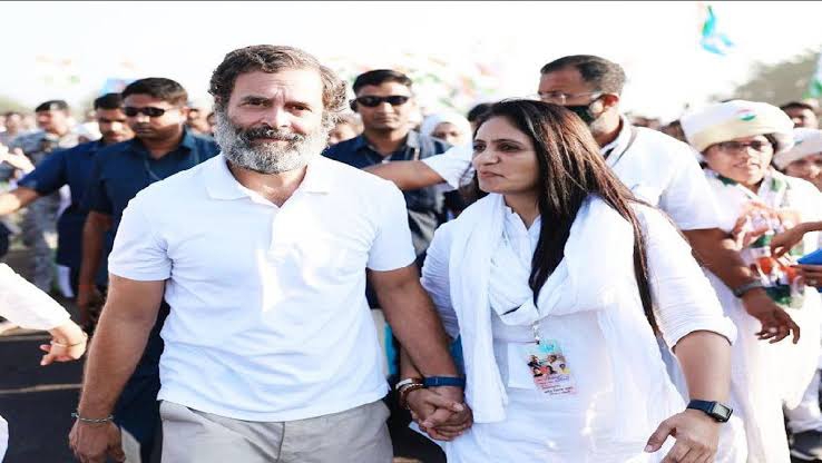 પ્રગતિ આહીર સહિત 4 પક્ષ વિરોધી કામ બદલ સસ્પેન્ડ