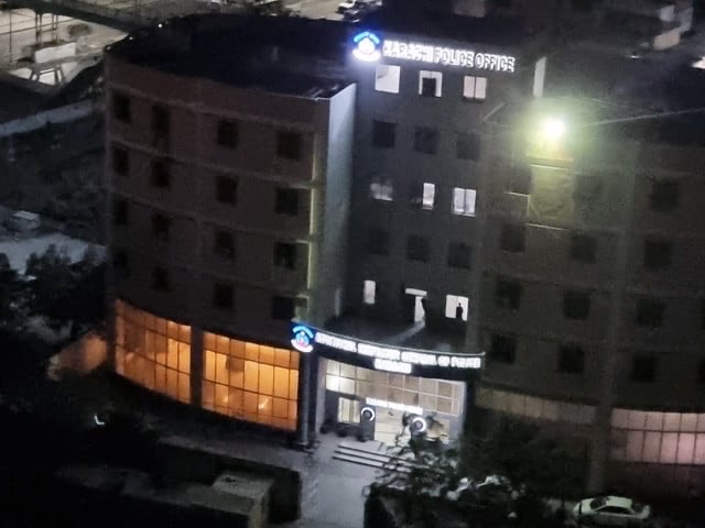 કરાચીના પોલીસ મુખ્યાલય પર આતંકવાદી હુમલો