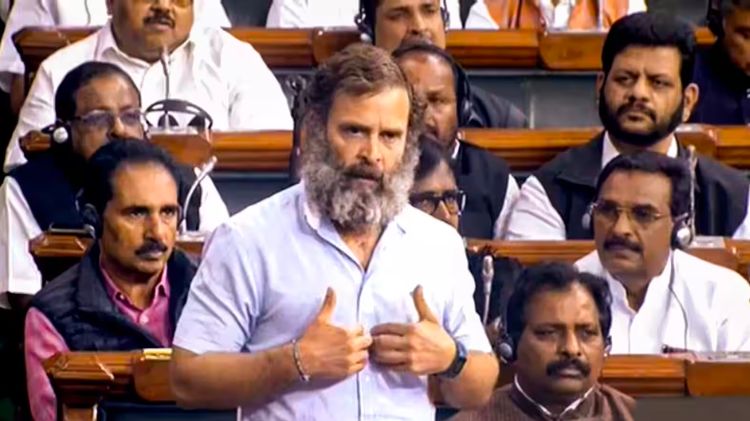 રાહુલ ગાંધીને નોટિસ