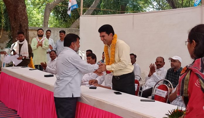 લોકસભા ચૂંટણીને લઈને ઈસુદાન ગઢવીના દાવા