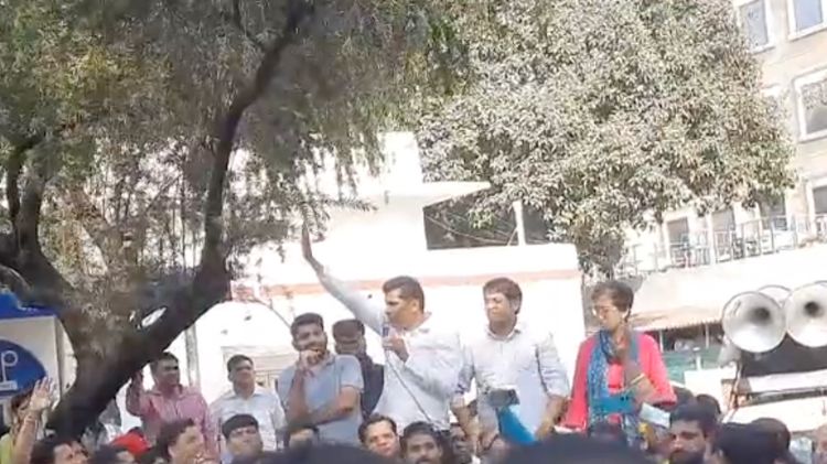 સૌરભ ભારદ્વાજ જેલમાં મજા