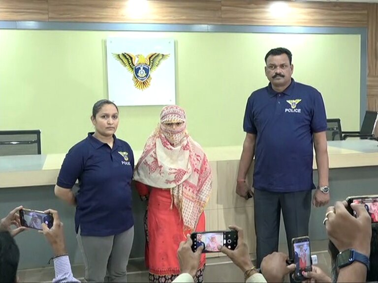 કિરણ પટેલની પત્ની માલિની પટેલ