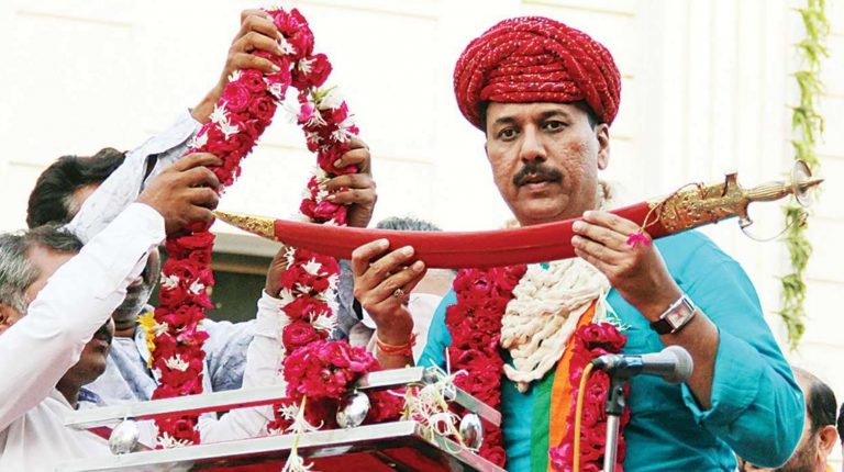 અમિત ચાવડાની ખાનગી બેઠક
