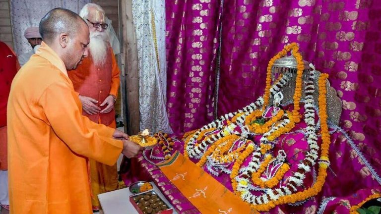 રામ લલાનો જલાભિષેક