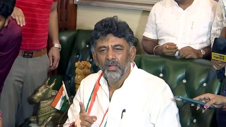 કર્ણાટક મુખ્યમંત્રી પદનું દંગલ યથાવત