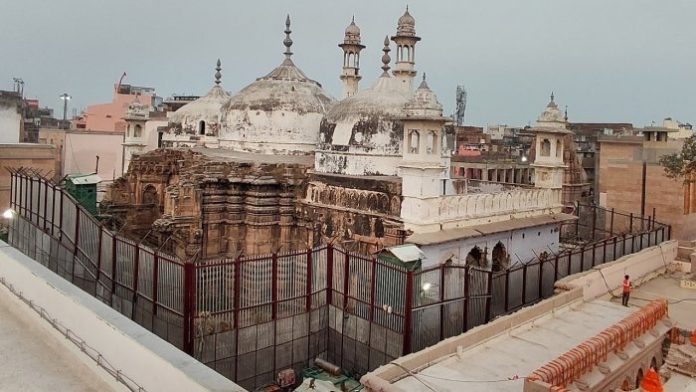સમગ્ર જ્ઞાનવાપી પરિસરના સર્વે માટે અરજી