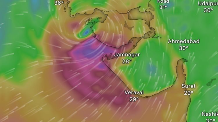 કચ્છ પહોંચવાની તૈયારીમાં બિપરજોય