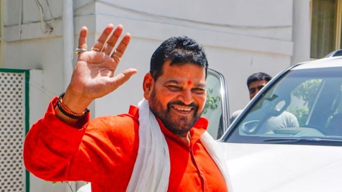 બ્રિજ ભૂષણ શરણ સિંઘ ક્લીન ચિટ