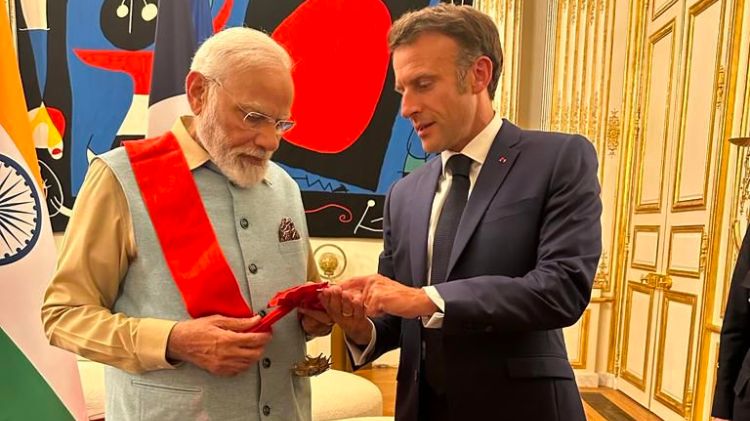 ફ્રાન્સ મોદી એવોર્ડ શાહરૂખ ફેકટચેક