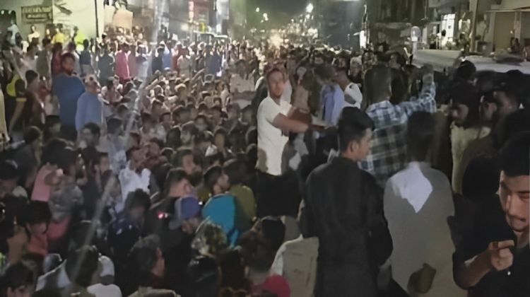 રતલામ સર તન સે જુદા નારા