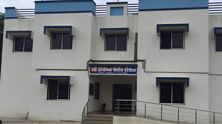 હિંમતનગરમાં પરણિત સાહીદ દ્વારા થતું હતું હિંદુ યુવતીનું દુષ્કર્મ, છેતરપિંડીનો ગુનો પણ દાખલ.