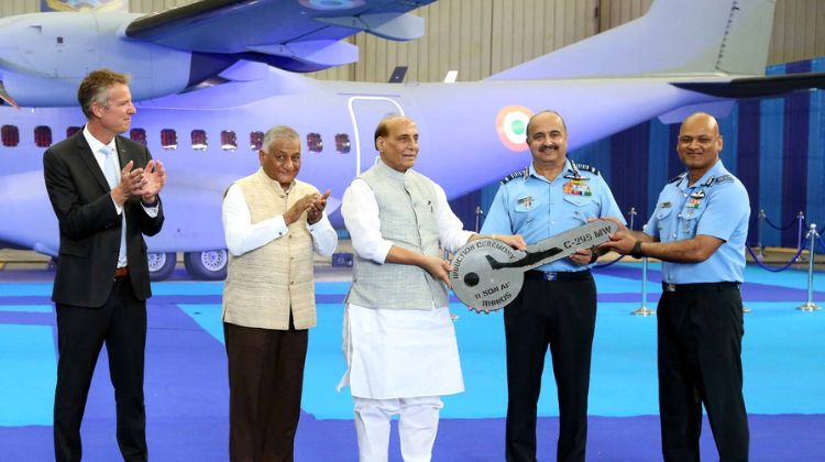 C-295 એરક્રાફ્ટની પૂજા રક્ષામંત્રી રાજનાથ સિંહ વાયુસેના