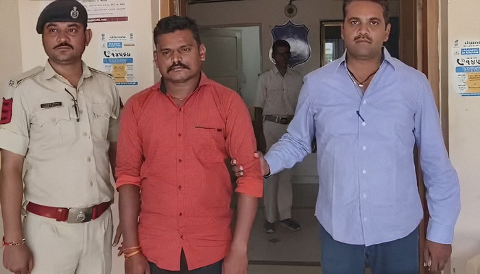 આંકલાવ કોંગ્રેસ પ્રમુખના દારુ