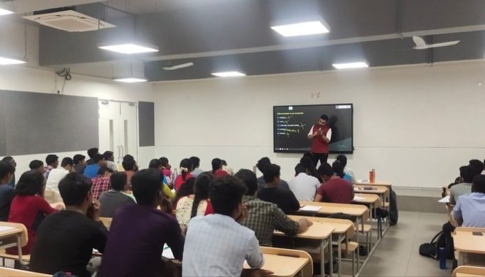 IAS કોચિંગ સેન્ટરોને નોટીસ