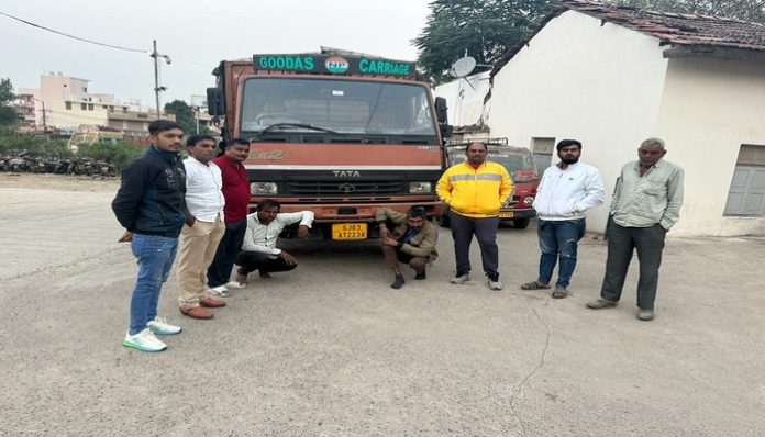 ચોટીલામાં ગૌરક્ષકોએ પશુઓ બચાવ્યા