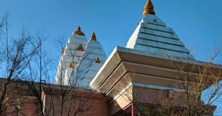 કેનેડા મંદિર અધ્યક્ષ પુત્ર હુમલો