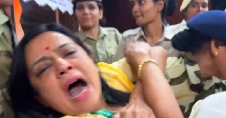 મહુઆ મોઈત્રા તટસ્થ લિબરલો