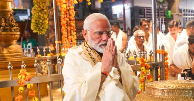 PM મોદી અનુષ્ઠાન