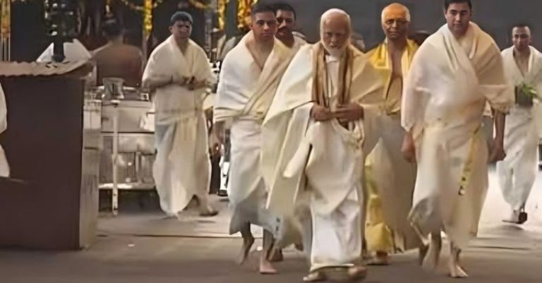 કેરળના ગુરુવાયુર મંદિરમાં PM મોદીએ મુલાકાત