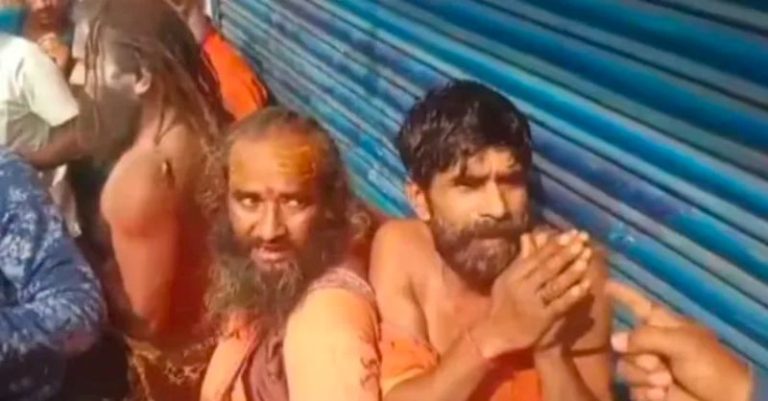 બંગાળ સાધુઓ મારપીટ