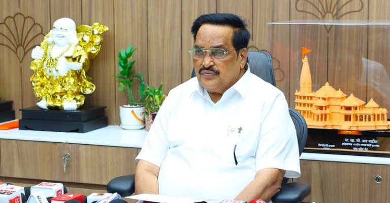 પાટીલ AAP કોંગ્રેસ