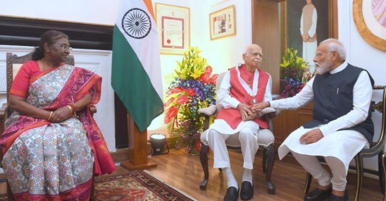 અડવાણી ભારત રત્ન રાષ્ટ્રપતિ અપમાન અપપ્રચાર