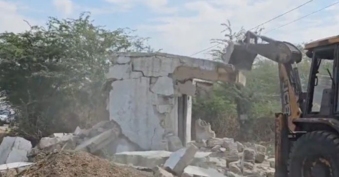 ભચાઉ બુલડોઝર કાર્યવાહી