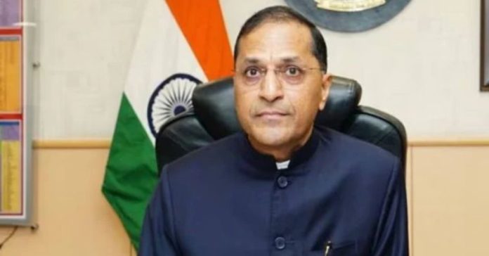 ચૂંટણી કમિશનર રાજીનામું