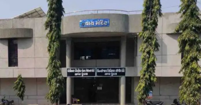 અમરેલી ભાજપ VHP હત્યા સજા