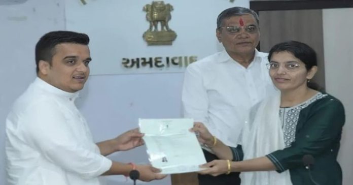 પાકિસ્તાનથી ભારતમાં અમદાવાદમાં ભારતીય નાગરિકતા શરણાર્થીઓને