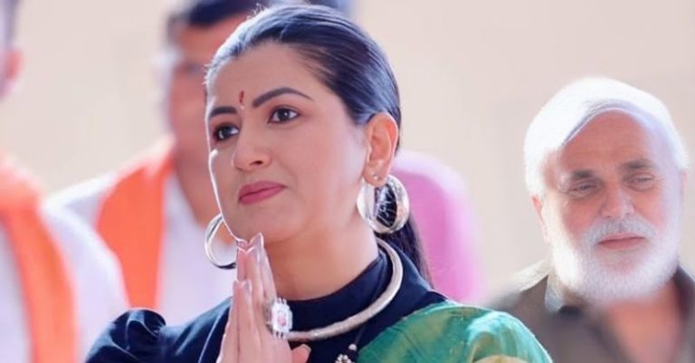 કાજલ હિન્દુસ્તાનીએ પાટીદાર આગેવાનોએ ફરિયાદ
