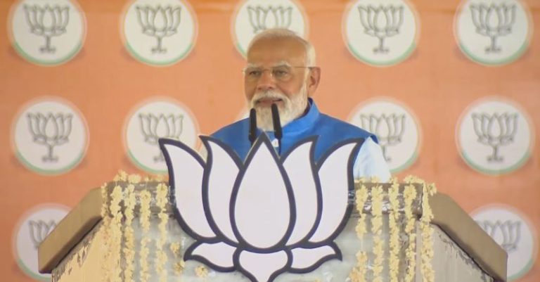 PM મોદીએ રાહુલ ગાંધી શાહી જાદુગર શહેઝાદા ગરીબી એક ઝાટકે