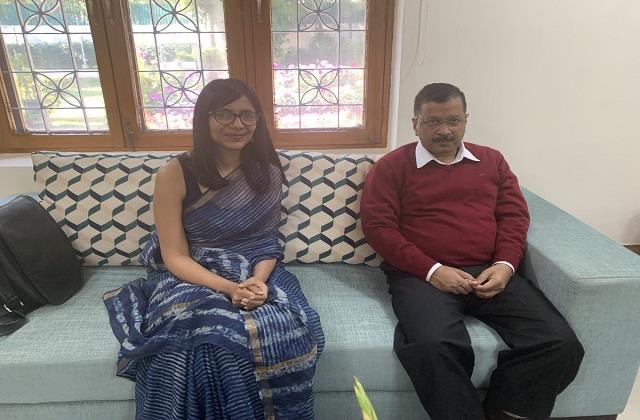 મારી સાથે કરવામાં આવી મારપીટ': દિલ્લી CM હાઉસથી AAP રાજ્યસભા સાંસદ સ્વાતિ માલીવાલે પોલીસને લગાવ્યો ફોન | i was assaulted delhi cm house thi aap rajyasabha sansad swati ...