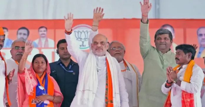 ગુજરાતમાં ભાજપ બહુમતીથી